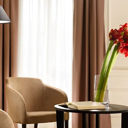 Splendor - & 4* Rome