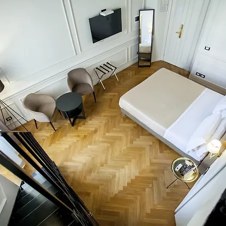 Splendor - & 4* Rome